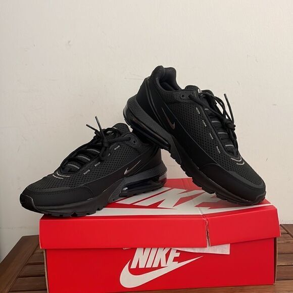 Nike Air Max Pulse Black US Women 9.5/UK 7/EU 41(FD6409-003)Box Slightly Crushed - Picture 4 of 14